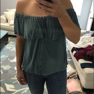 American Eagle off shoulder tee